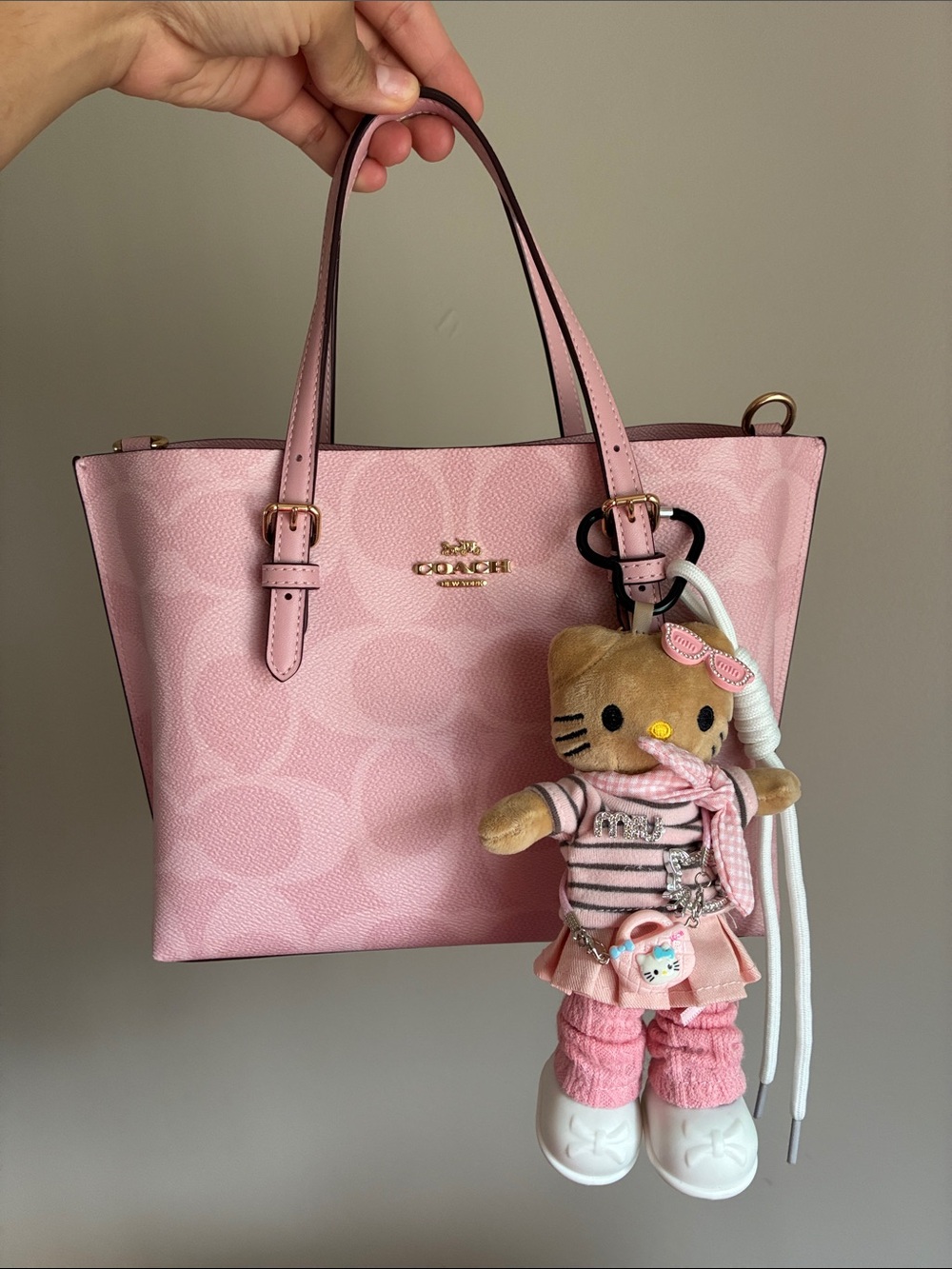 Plush Pink Fashion Hello Kitty Diva Keychain Bag Charm